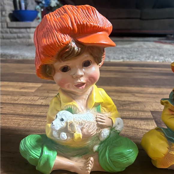 Universal Statuary Corp. • Yellow/Orange • Vintage • Boy & Girl • Statue Set - Picture 5 of 16